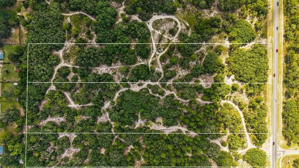 На продажу: $2,600,000 (19.40 acres)