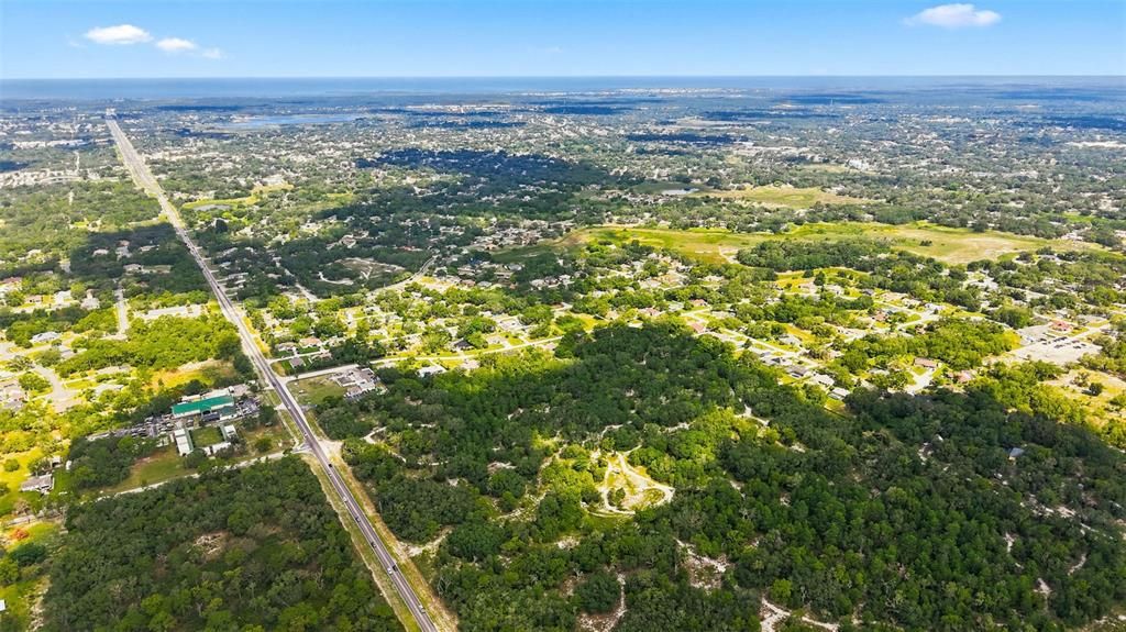 На продажу: $2,600,000 (19.40 acres)
