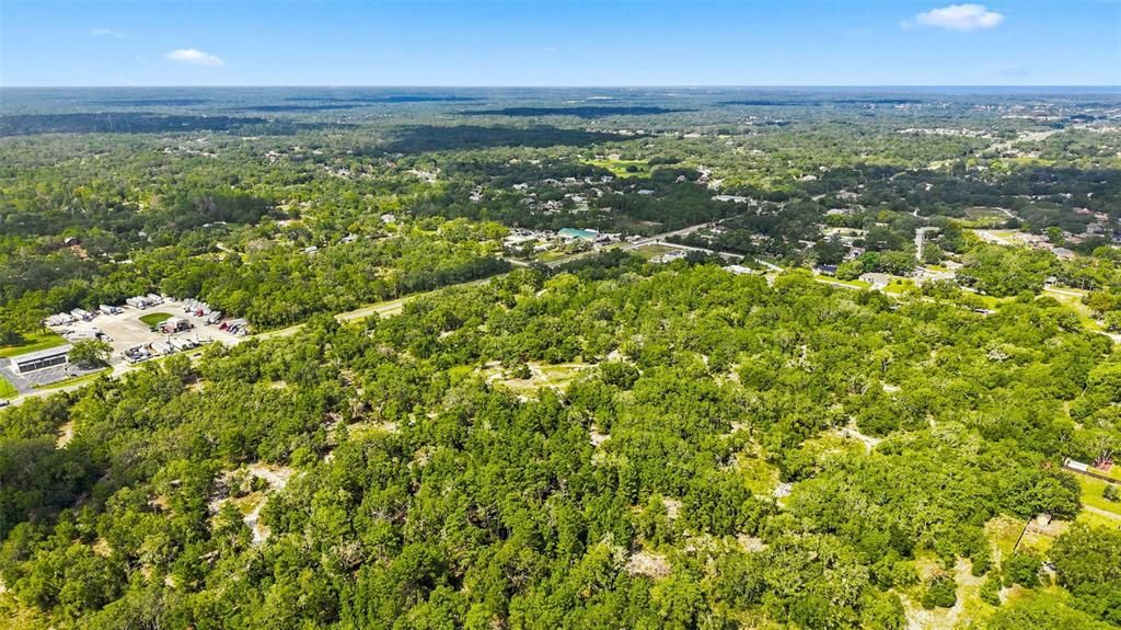 На продажу: $2,600,000 (19.40 acres)