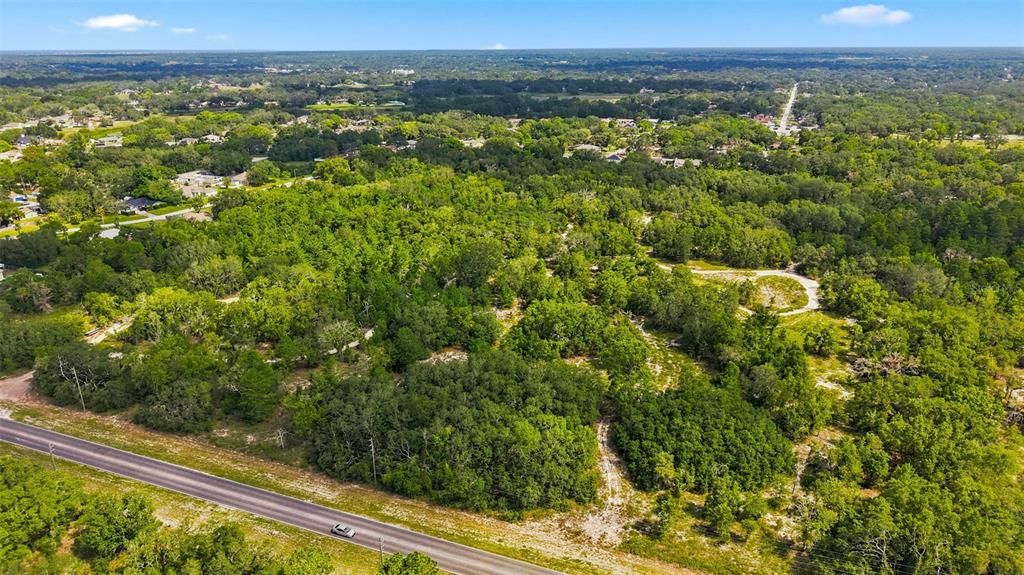 На продажу: $2,600,000 (19.40 acres)