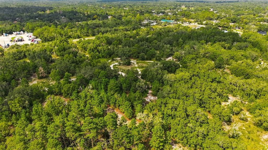 На продажу: $2,600,000 (19.40 acres)
