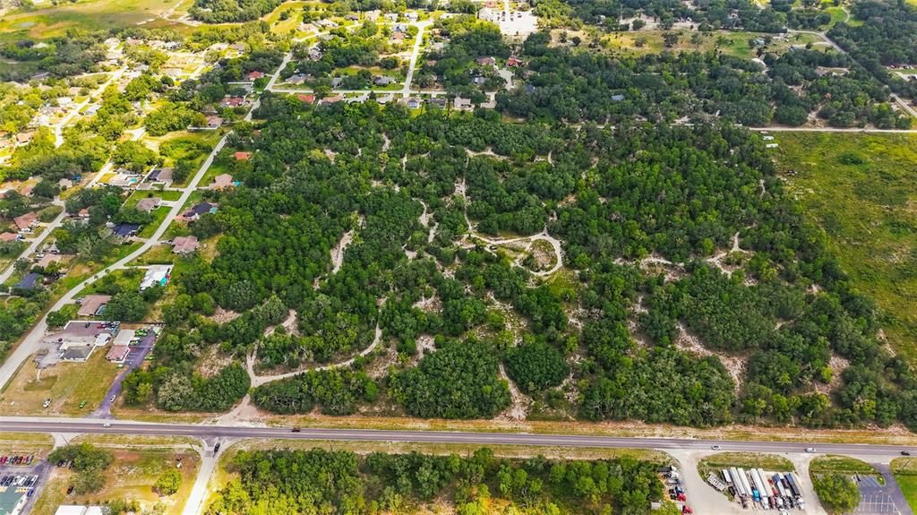 На продажу: $2,600,000 (19.40 acres)