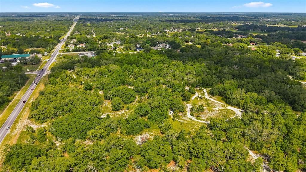 На продажу: $2,600,000 (19.40 acres)