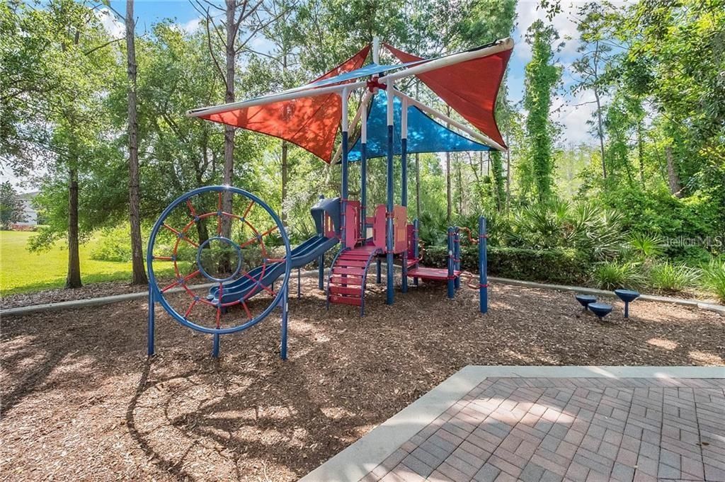 For Rent: $2,950 (3 beds, 2 baths, 1973 Square Feet)