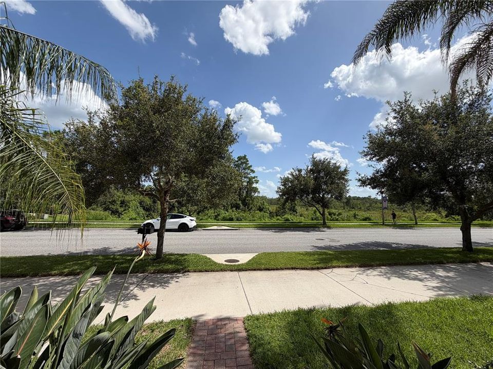 For Rent: $2,950 (3 beds, 2 baths, 1973 Square Feet)