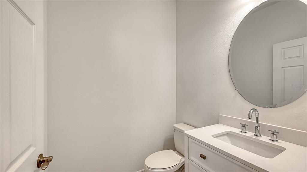 For Rent: $3,200 (3 beds, 2 baths, 2524 Square Feet)