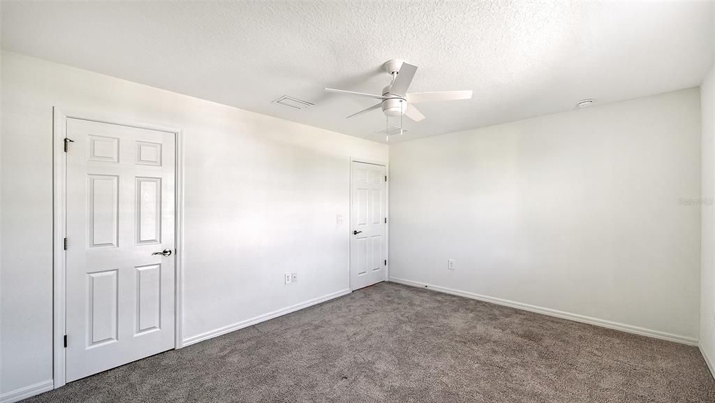 For Rent: $3,200 (3 beds, 2 baths, 2524 Square Feet)