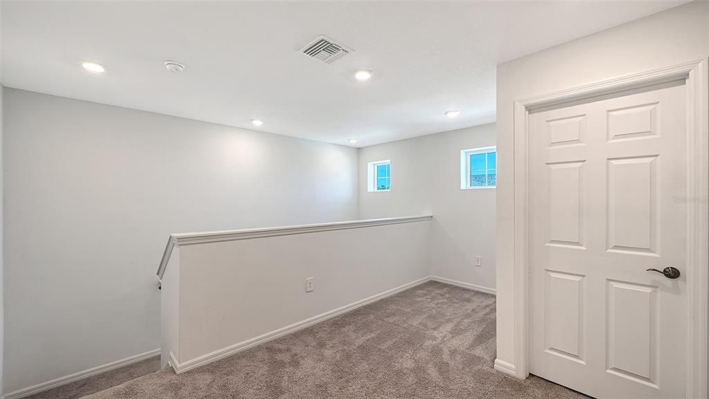 For Rent: $3,200 (3 beds, 2 baths, 2524 Square Feet)
