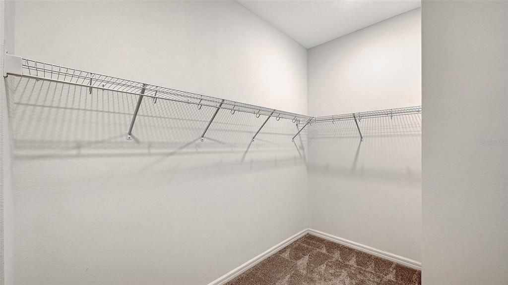 For Rent: $3,200 (3 beds, 2 baths, 2524 Square Feet)