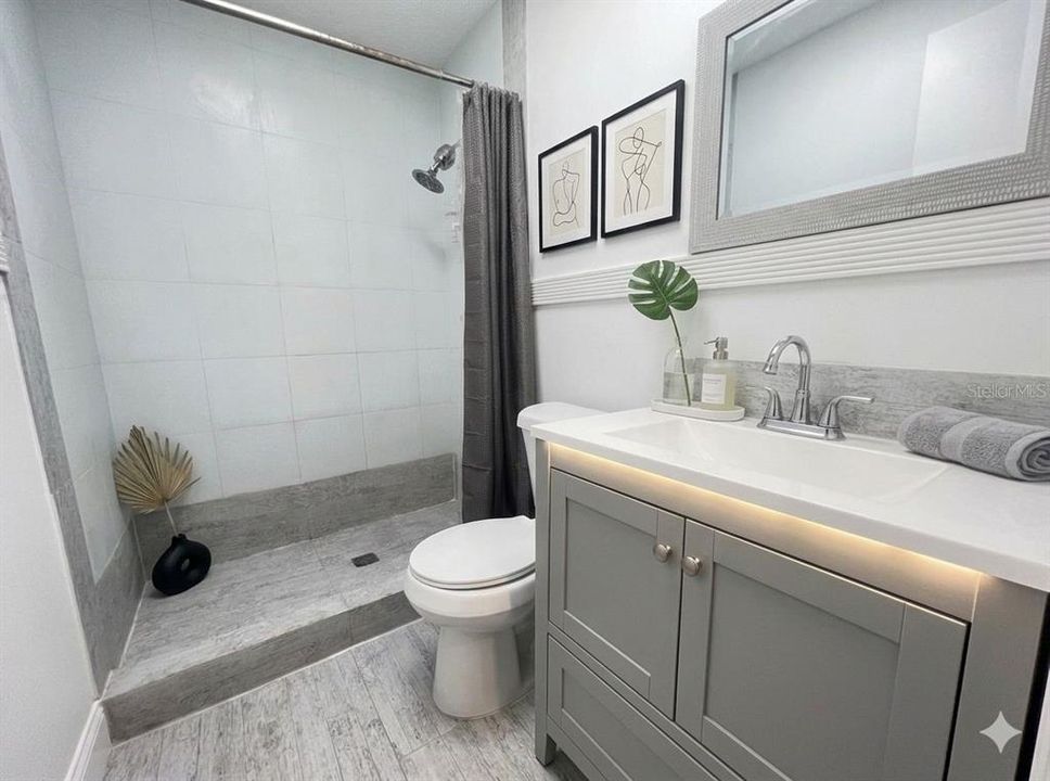 For Sale: $279,900 (3 beds, 2 baths, 1204 Square Feet)