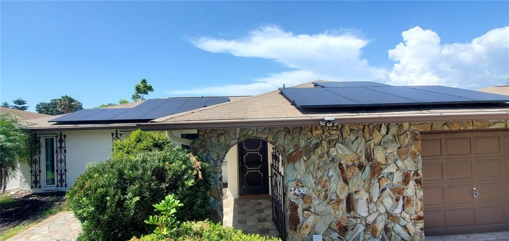 For Sale: $279,900 (3 beds, 2 baths, 1204 Square Feet)