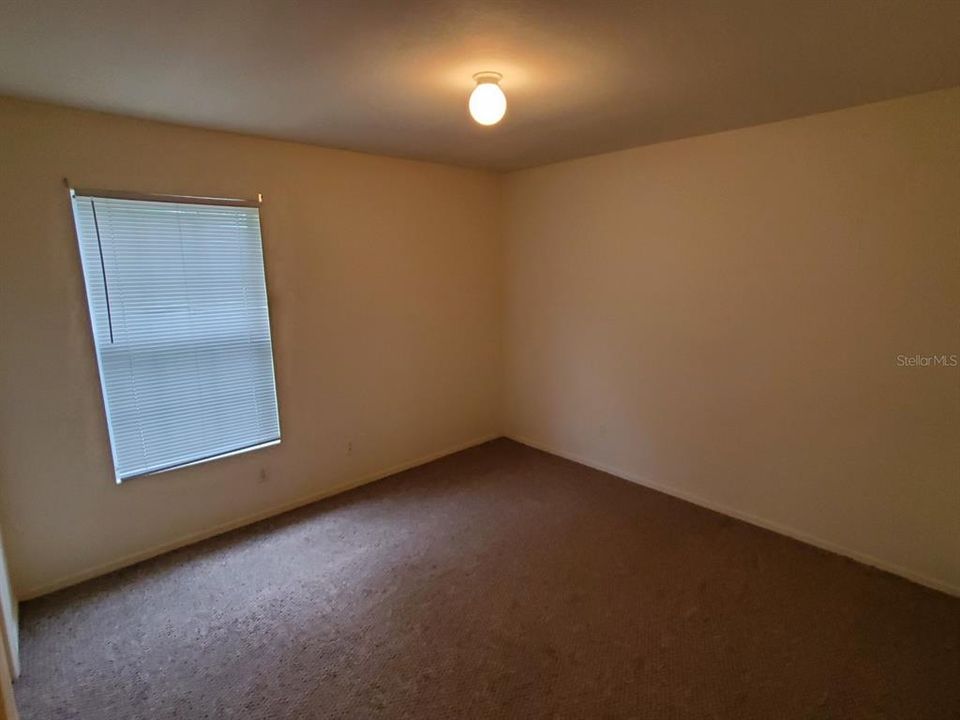 For Rent: $1,600 (3 beds, 2 baths, 1097 Square Feet)
