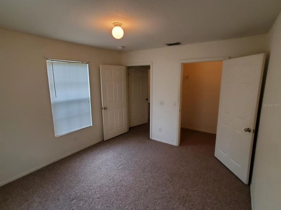 For Rent: $1,600 (3 beds, 2 baths, 1097 Square Feet)