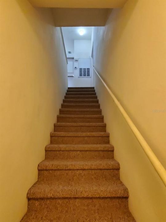 For Rent: $1,600 (3 beds, 2 baths, 1097 Square Feet)