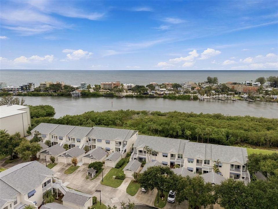 На продажу: $375,000 (3 спален, 2 ванн, 1430 Квадратных фут)