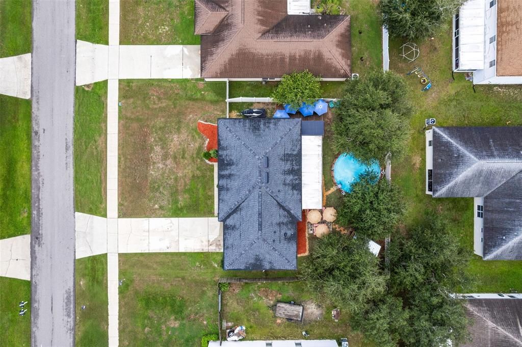 En Venta: $419,000 (5 camas, 2 baños, 3072 Pies cuadrados)