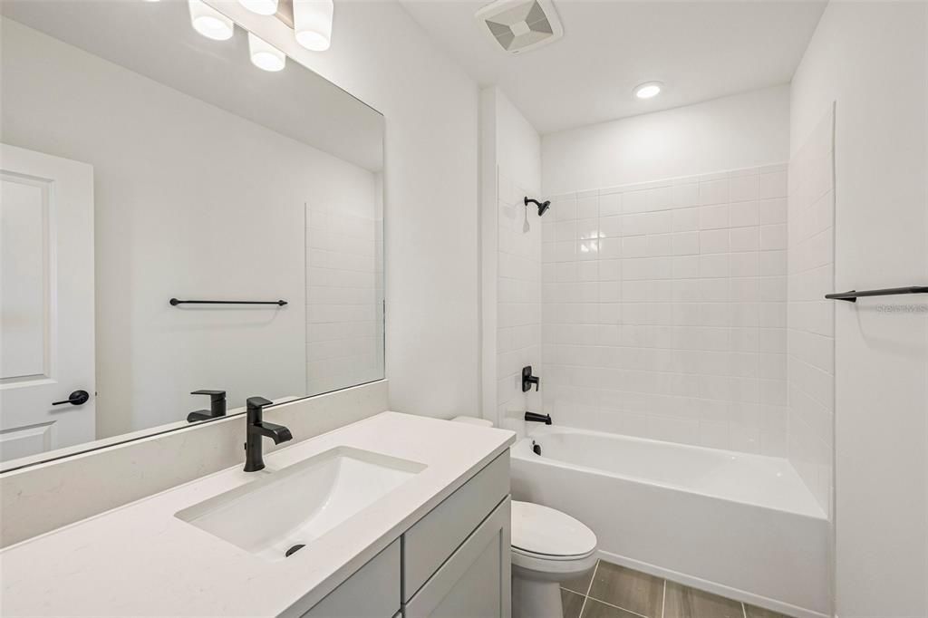 For Sale: $489,999 (4 beds, 3 baths, 2401 Square Feet)