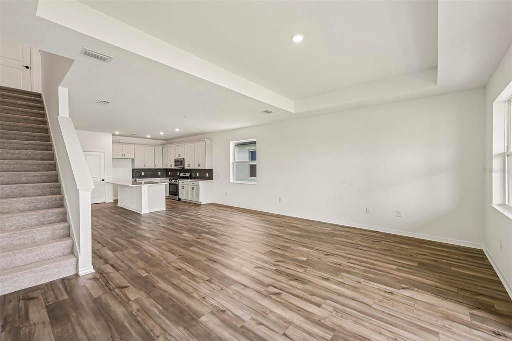 For Sale: $489,999 (4 beds, 3 baths, 2401 Square Feet)