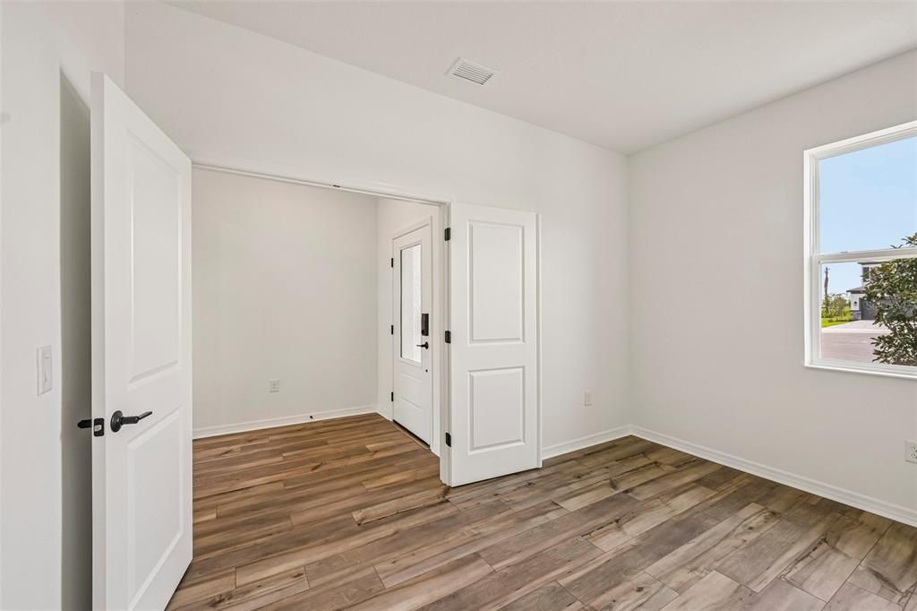 For Sale: $489,999 (4 beds, 3 baths, 2401 Square Feet)