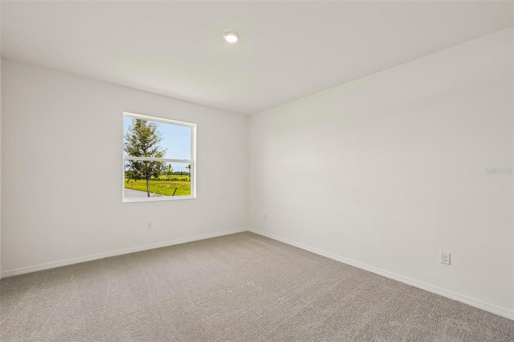 For Sale: $489,999 (4 beds, 3 baths, 2401 Square Feet)