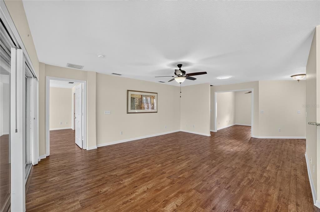 En Venta: $245,900 (2 camas, 2 baños, 1500 Pies cuadrados)