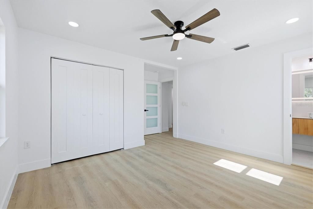 For Sale: $659,000 (4 beds, 2 baths, 1636 Square Feet)