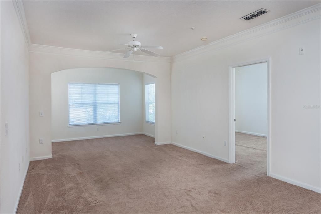 В аренду: $1,900 (2 спален, 2 ванн, 1214 Квадратных фут)