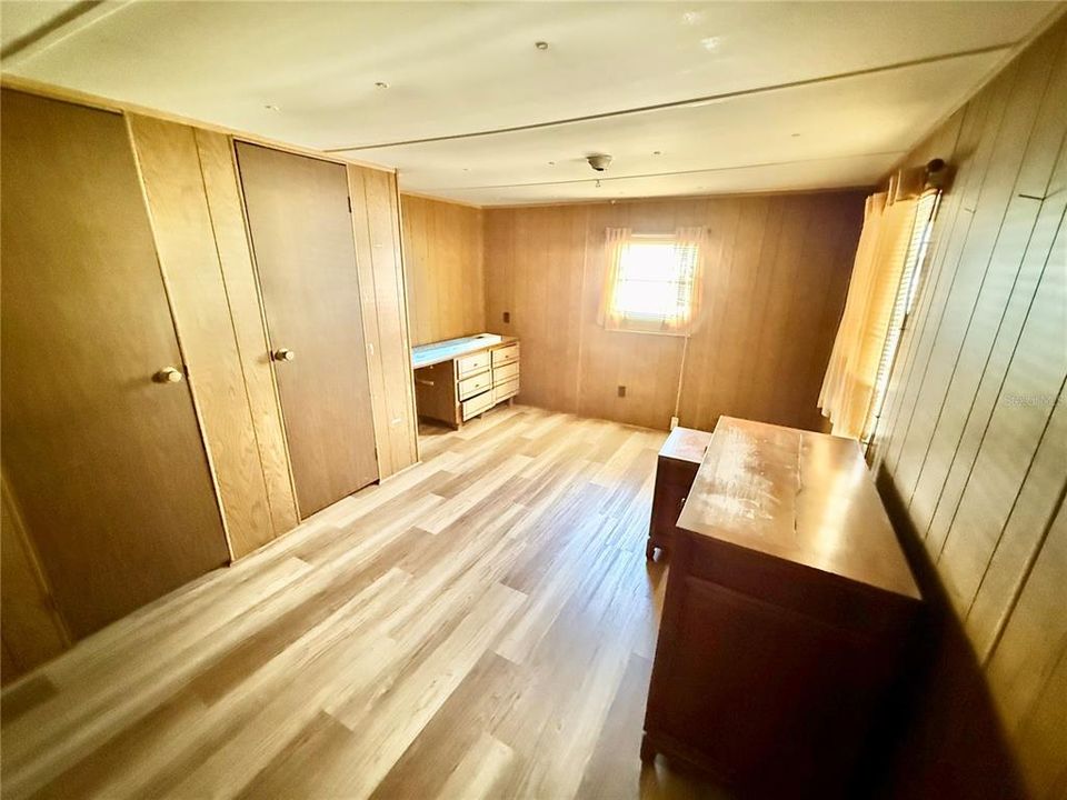 На продажу: $82,000 (2 спален, 1 ванн, 732 Квадратных фут)