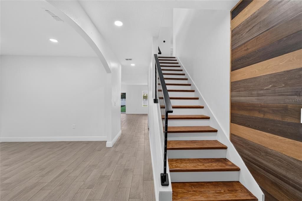 На продажу: $495,000 (5 спален, 2 ванн, 2807 Квадратных фут)