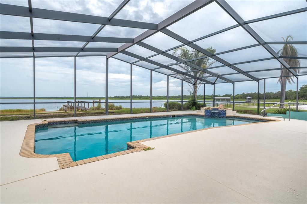 En Venta: $899,000 (3 camas, 3 baños, 2592 Pies cuadrados)