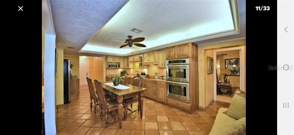 En Venta: $899,000 (3 camas, 3 baños, 2592 Pies cuadrados)