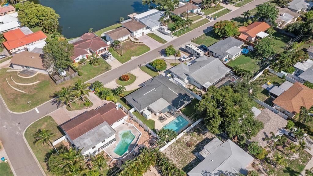 На продажу: $729,900 (4 спален, 3 ванн, 2116 Квадратных фут)