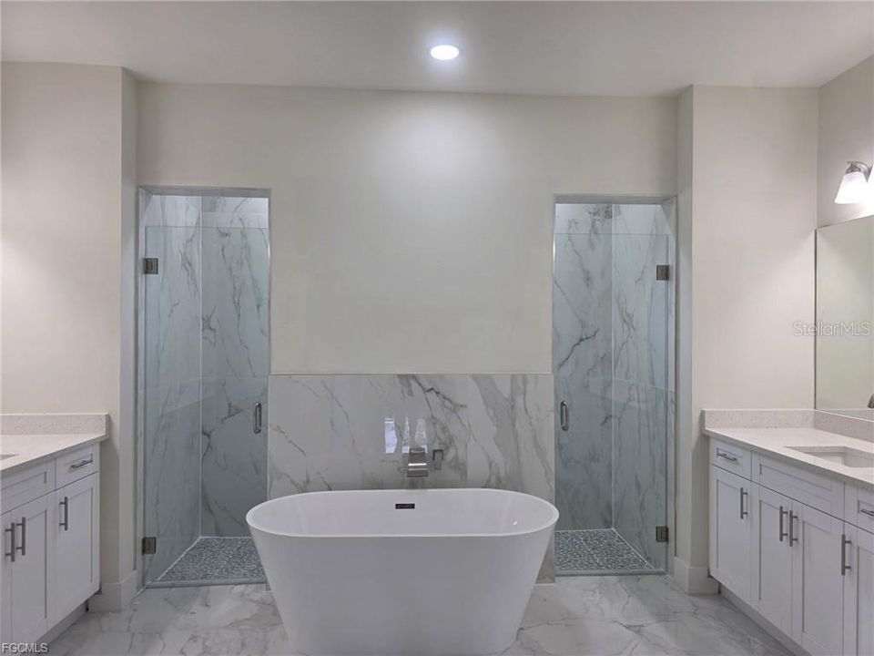 En Venta: $399,900 (4 camas, 3 baños, 2357 Pies cuadrados)