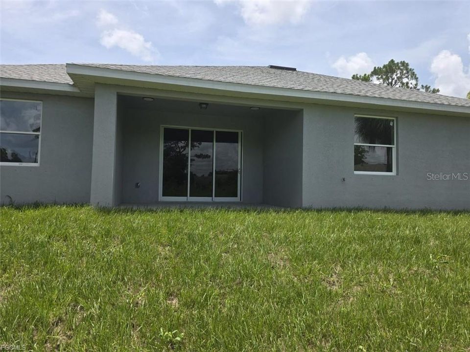 En Venta: $399,900 (4 camas, 3 baños, 2357 Pies cuadrados)