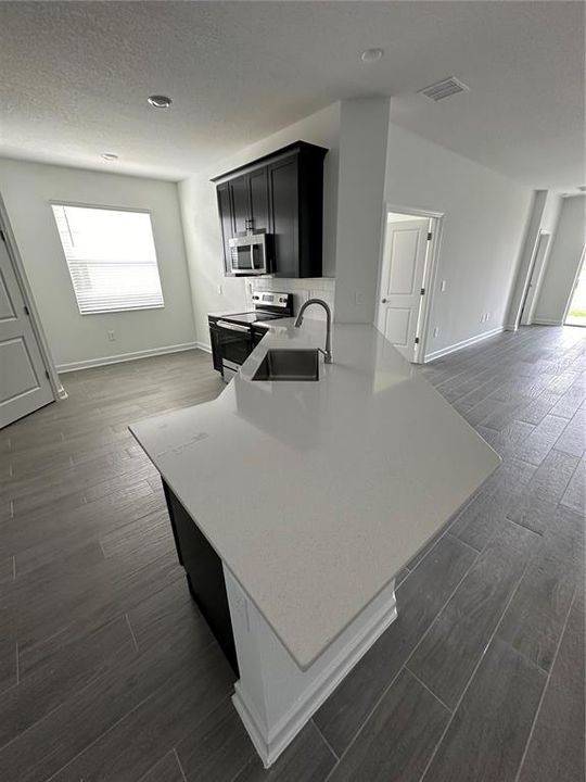 В аренду: $2,950 (4 спален, 3 ванн, 2109 Квадратных фут)