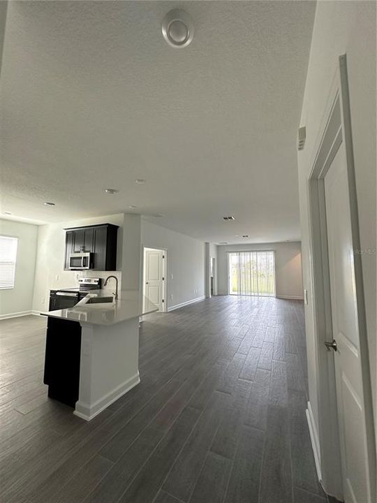 В аренду: $2,950 (4 спален, 3 ванн, 2109 Квадратных фут)