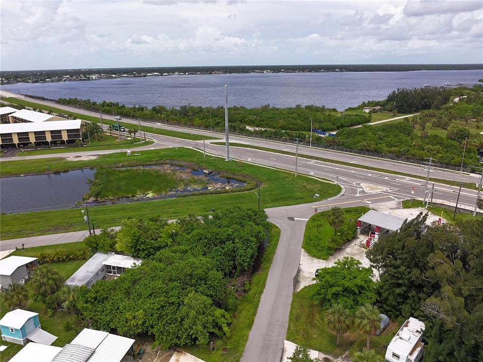 На продажу: $49,000 (0.14 acres)