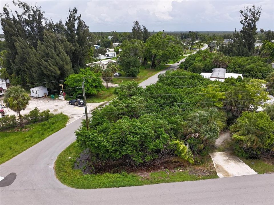 На продажу: $49,000 (0.14 acres)