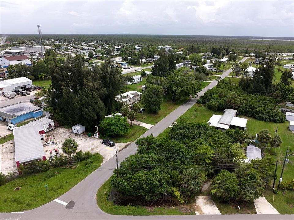 На продажу: $49,000 (0.14 acres)