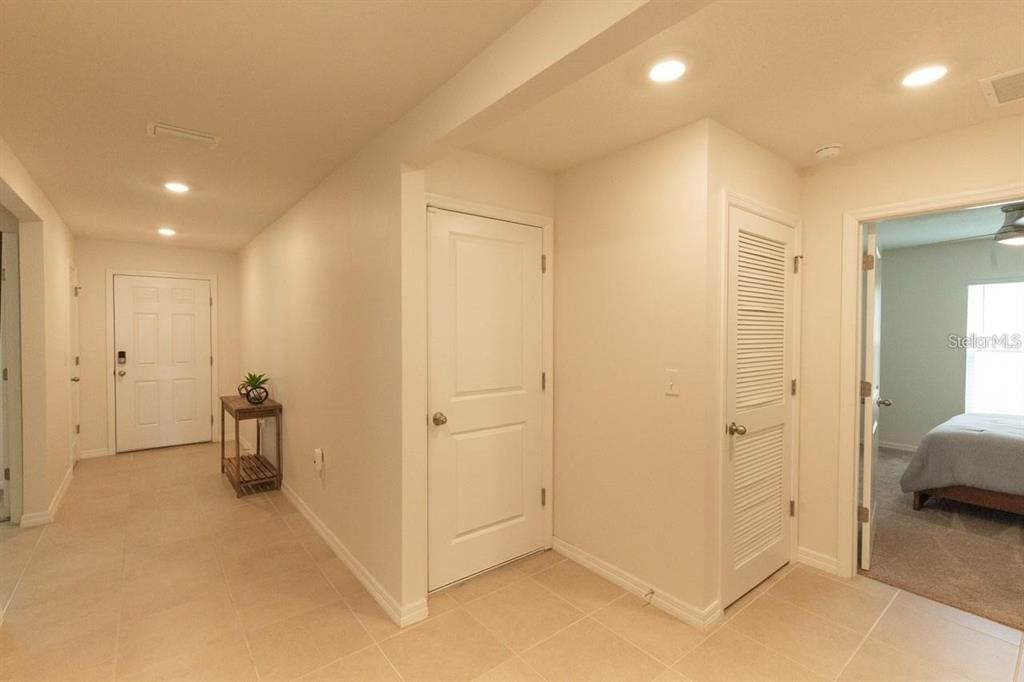 For Rent: $1,995 (4 beds, 2 baths, 1827 Square Feet)