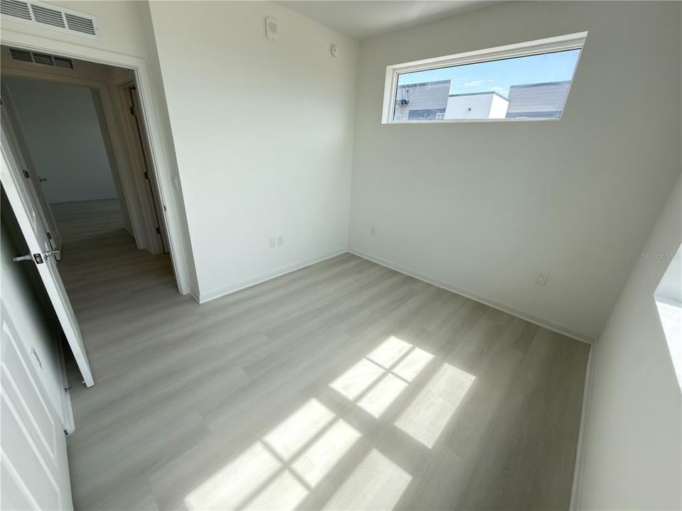 En Renta: $2,200 (3 camas, 2 baños, 1150 Pies cuadrados)