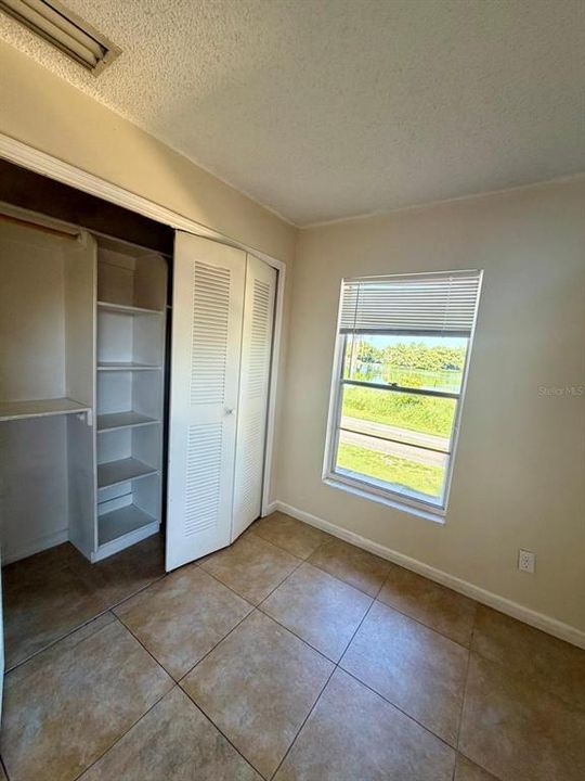 В аренду: $1,675 (2 спален, 1 ванн, 935 Квадратных фут)