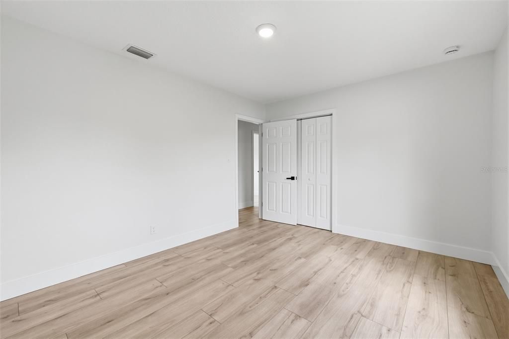 На продажу: $449,990 (4 спален, 2 ванн, 1277 Квадратных фут)