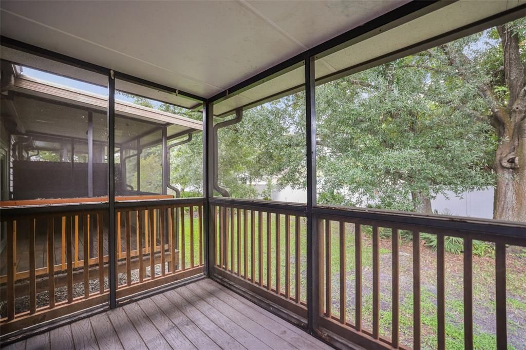 For Sale: $219,900 (2 beds, 2 baths, 1245 Square Feet)