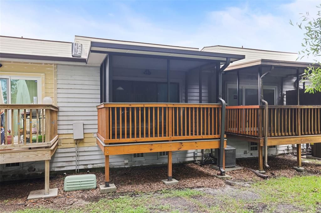 For Sale: $219,900 (2 beds, 2 baths, 1245 Square Feet)