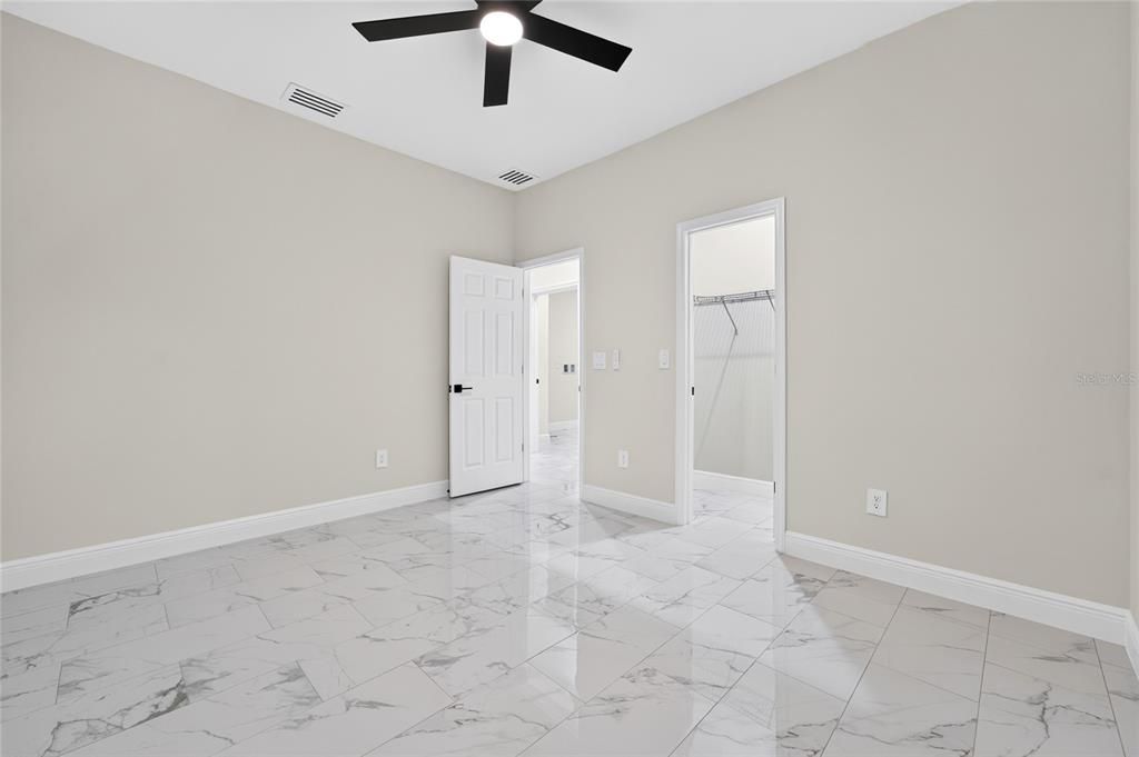 На продажу: $367,000 (4 спален, 3 ванн, 2060 Квадратных фут)