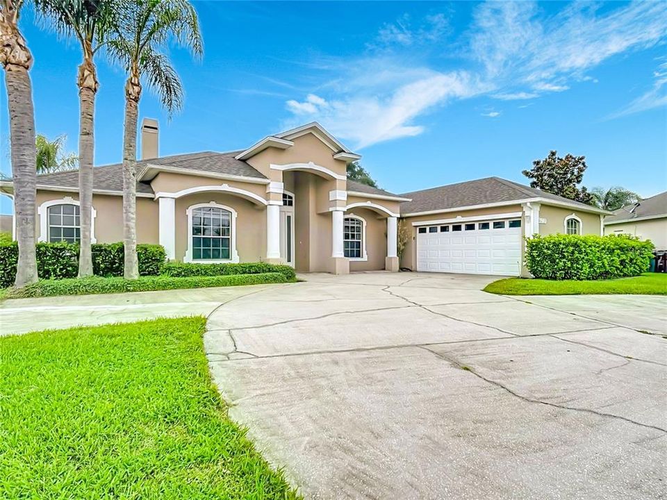 En Venta: $529,900 (4 camas, 3 baños, 2772 Pies cuadrados)