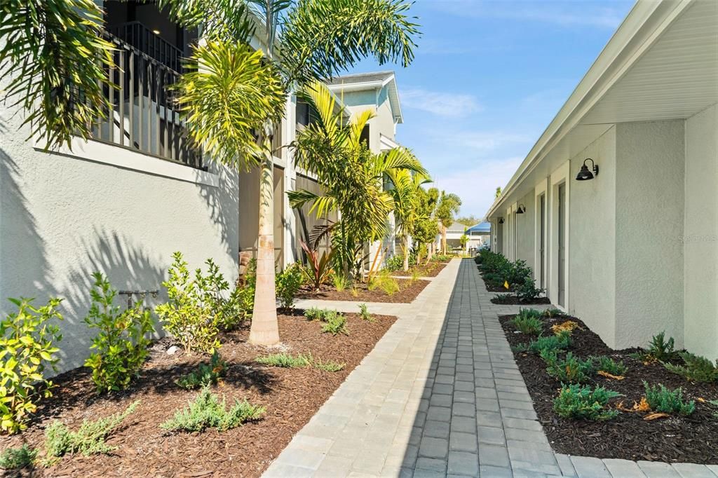 For Rent: $2,750 (2 beds, 2 baths, 1569 Square Feet)