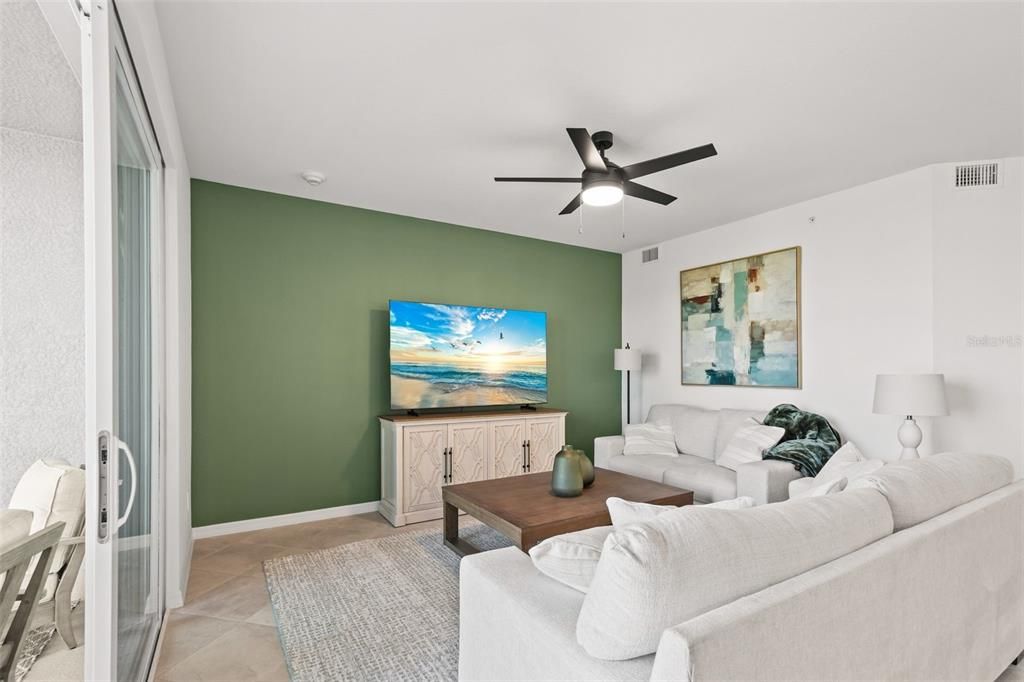 For Rent: $2,750 (2 beds, 2 baths, 1569 Square Feet)