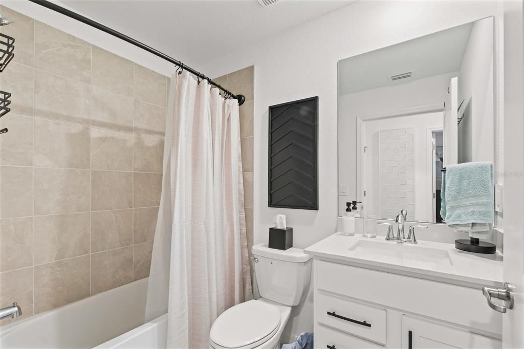 For Rent: $2,750 (2 beds, 2 baths, 1569 Square Feet)